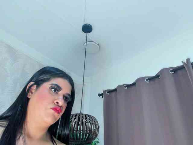 Pretty-BigBoobs webcam