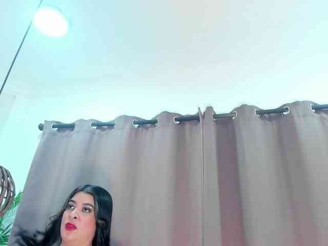 Pretty-BigBoobs webcam