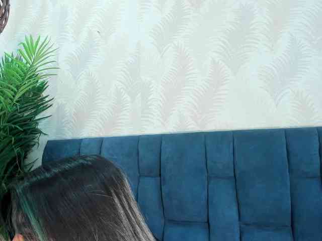 Pretty-BigBoobs webcam