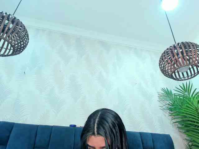 Pretty-BigBoobs webcam