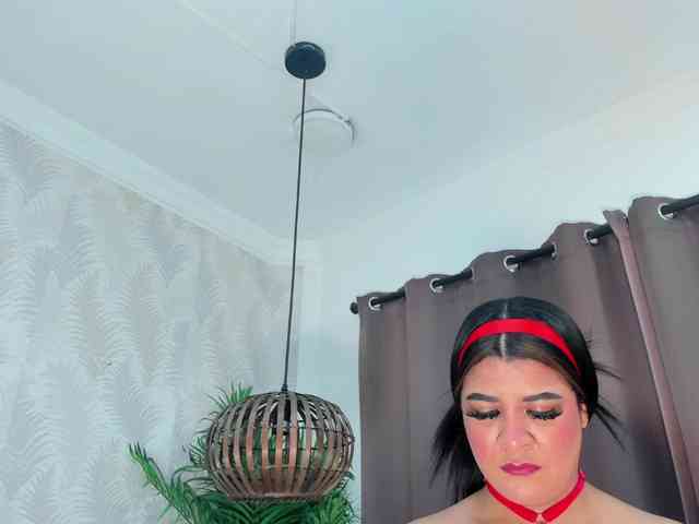 Pretty-BigBoobs webcam