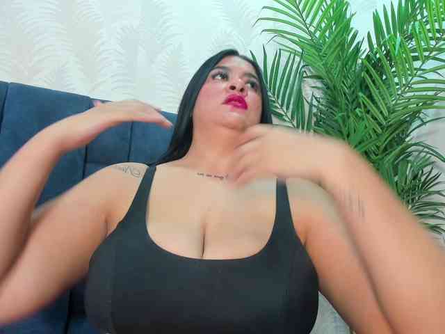 Pretty-BigBoobs