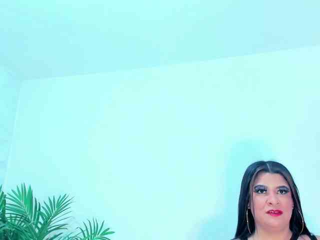 Pretty-BigBoobs webcam