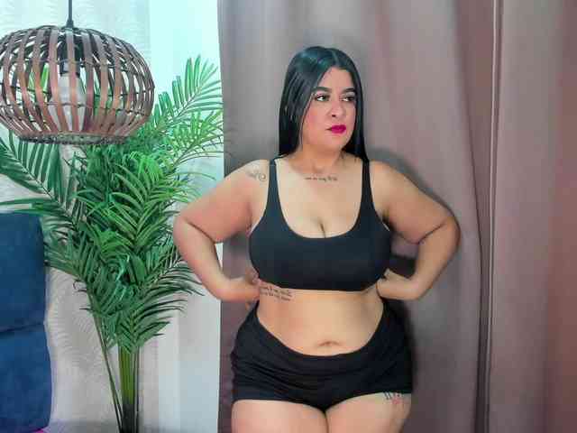 Pretty-BigBoobs webcam
