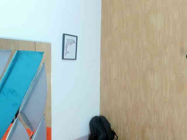 Pretty-BigBoobs webcam