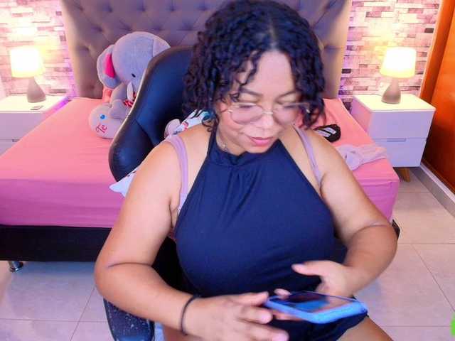 Italy-boobs's BongaCams show and profile