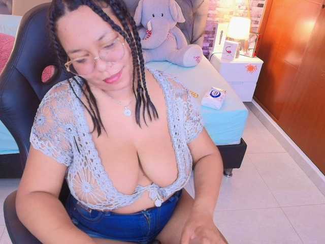 Italy-boobs webcam