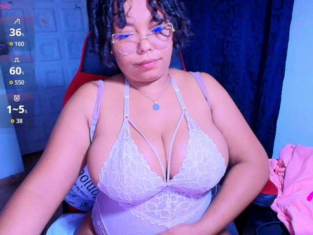 Italy-boobs's BongaCams show and profile