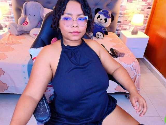 Italy-boobs's BongaCams show and profile