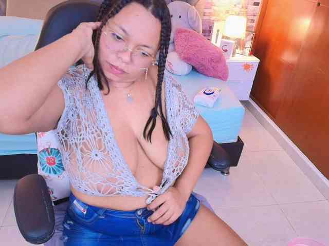 Italy-boobs webcam