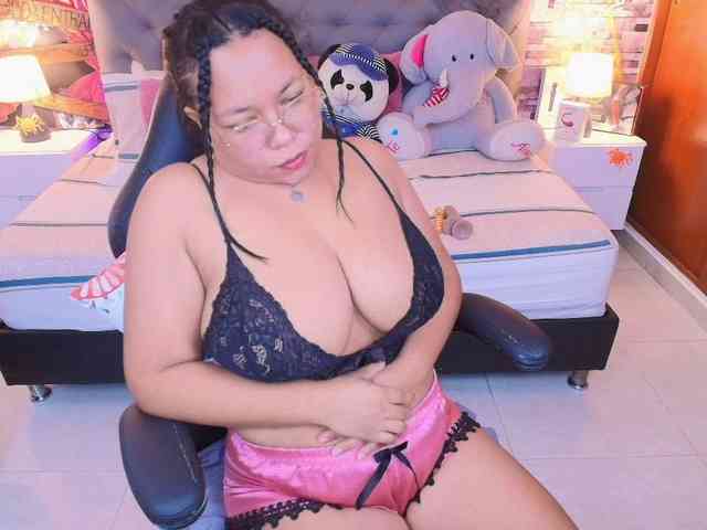 Italy-boobs webcam