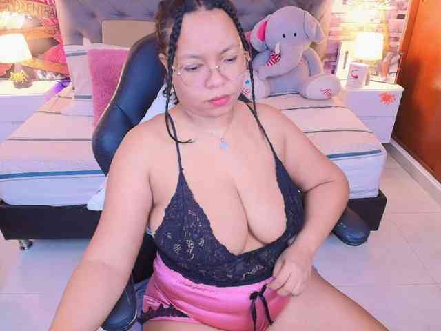 Italy-boobs webcam