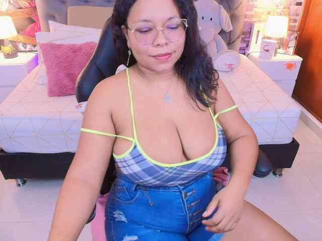 Italy-boobs webcam