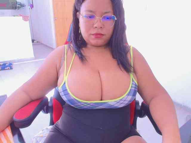 Italy-boobs webcam