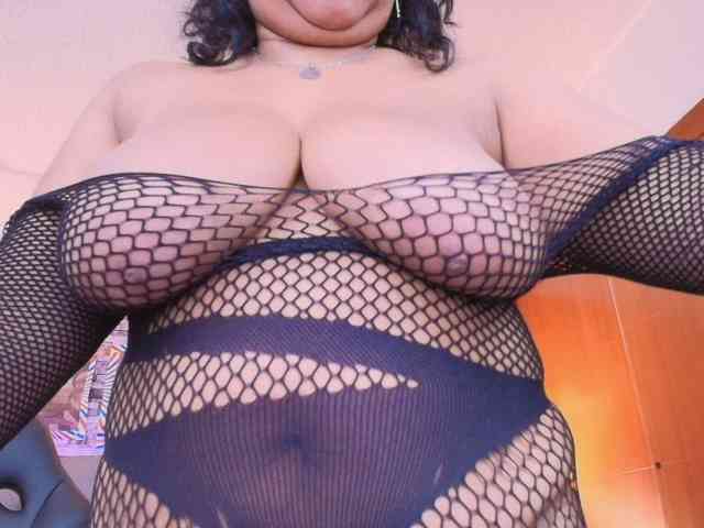 Italy-boobs webcam