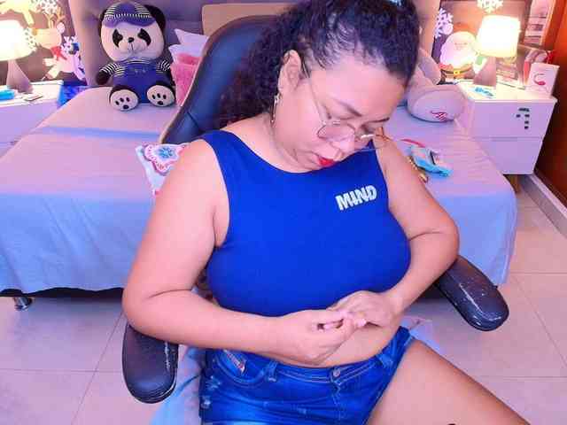 Italy-boobs Italy-boobs