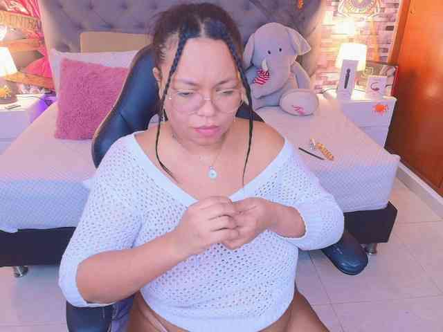 Italy-boobs webcam