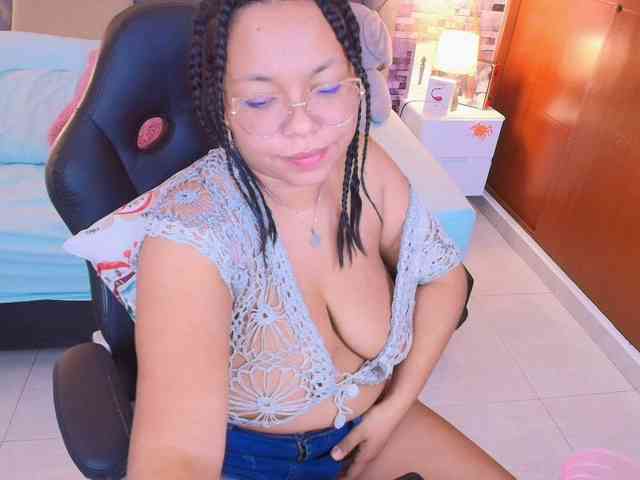 Italy-boobs webcam