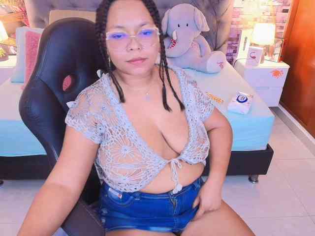 Italy-boobs webcam