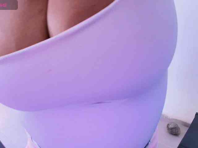 Italy-boobs webcam