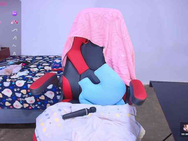 Italy-boobs webcam