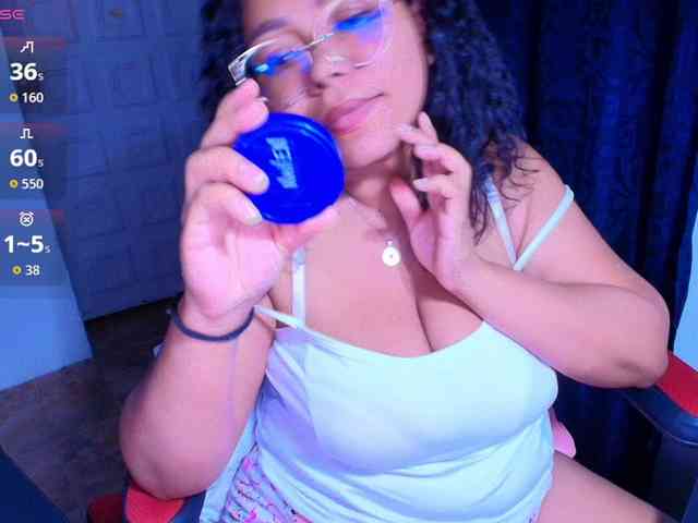 Italy-boobs Italy-boobs