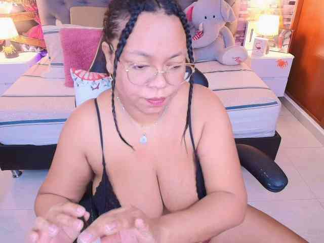 Italy-boobs webcam