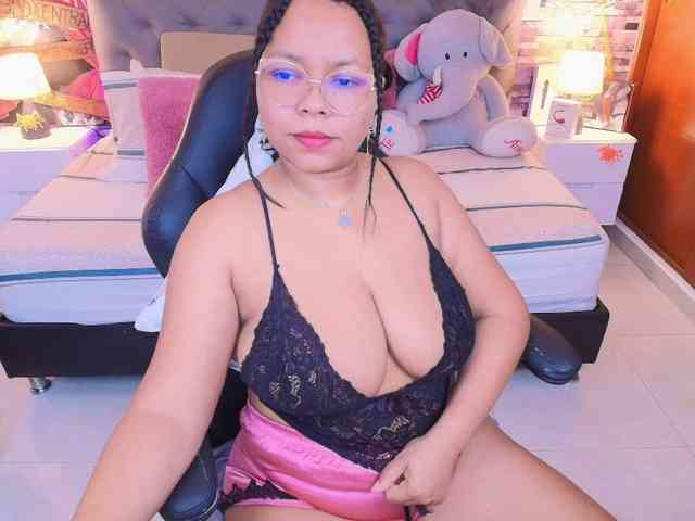 Italy-boobs webcam
