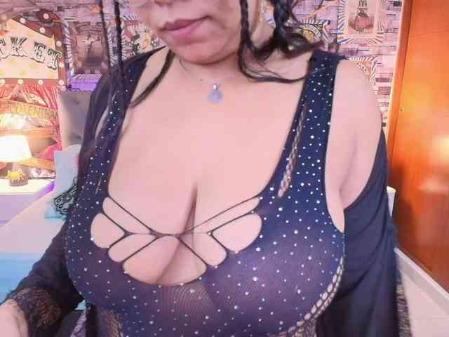 Italy-boobs webcam