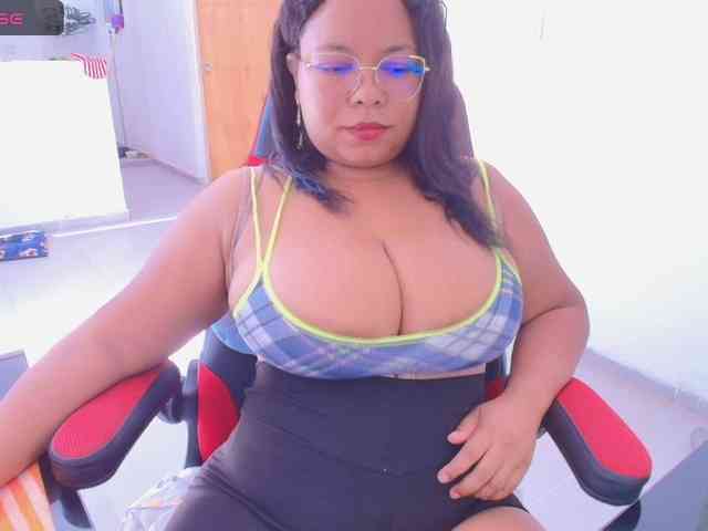Italy-boobs webcam