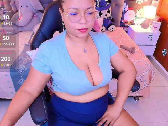 Italy-boobs Italy-boobs