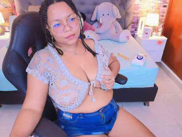 Italy-boobs webcam