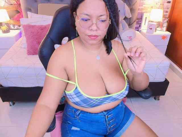 Italy-boobs webcam