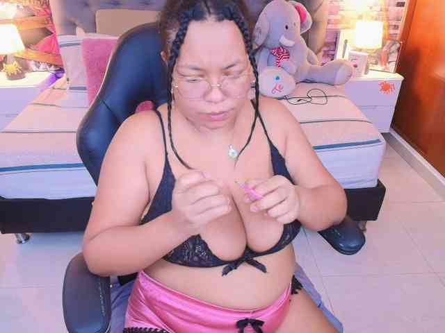 Italy-boobs webcam