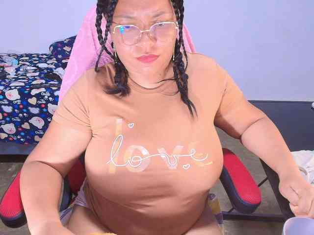 Italy-boobs webcam