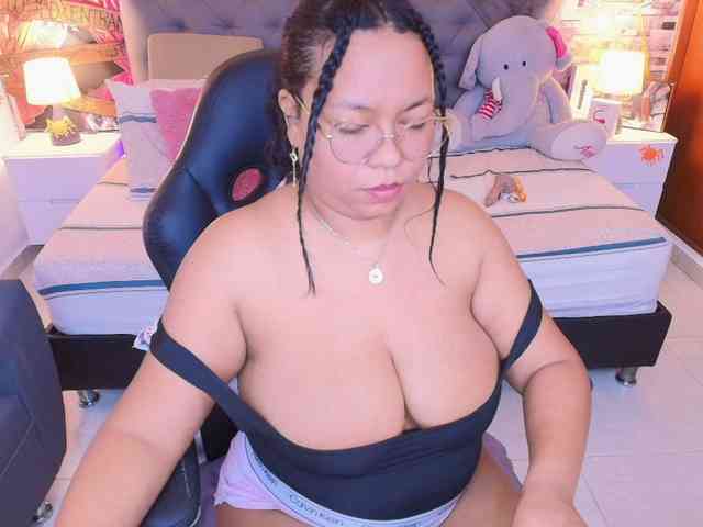 Italy-boobs webcam