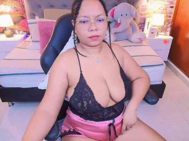 Italy-boobs webcam