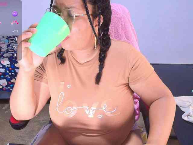 Italy-boobs webcam