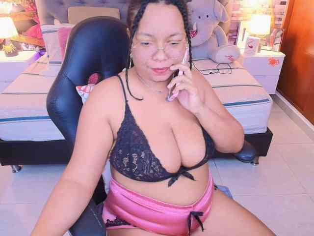 Italy-boobs webcam