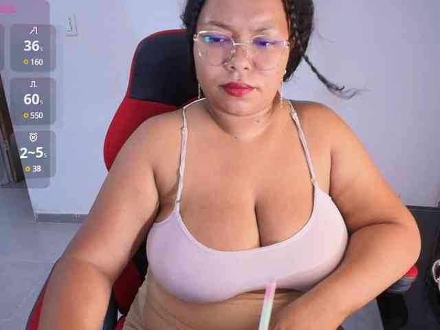 Italy-boobs webcam