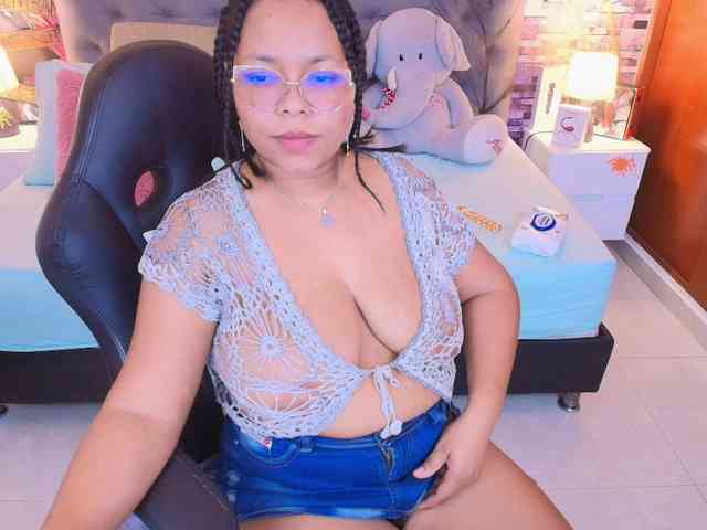 Italy-boobs webcam