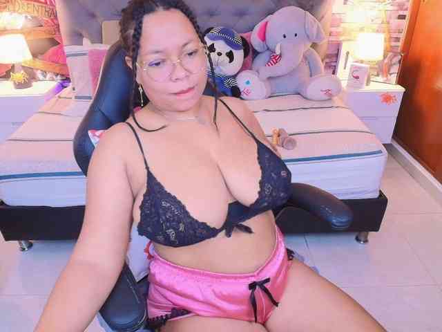 Italy-boobs webcam