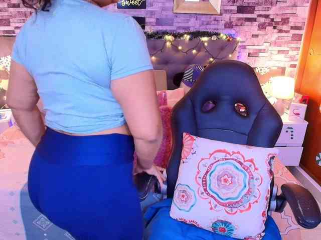 Italy-boobs Italy-boobs