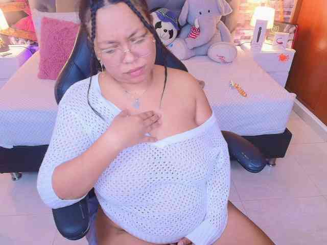 Italy-boobs webcam