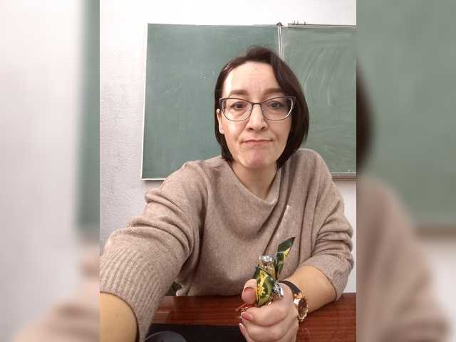 Jenis-1's BongaCams show and profile