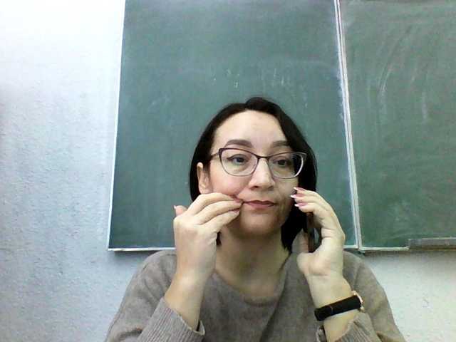 Jenis-1's BongaCams show and profile