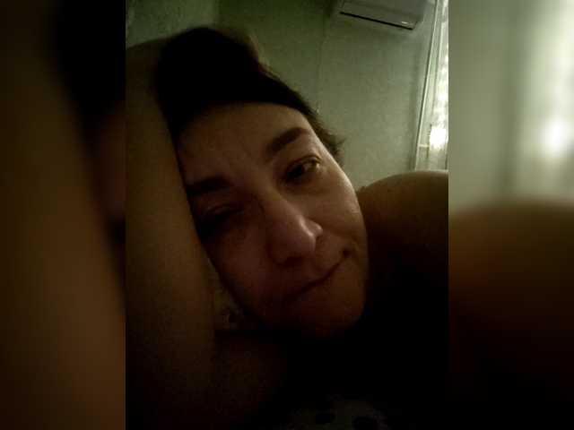 Jenis-1's BongaCams show and profile