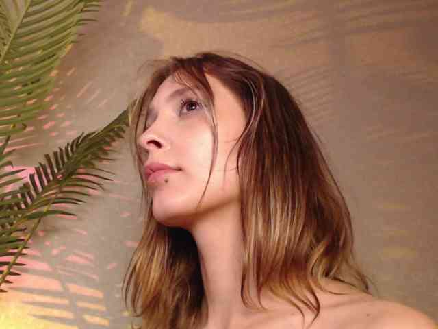 live nude cam Maribett
