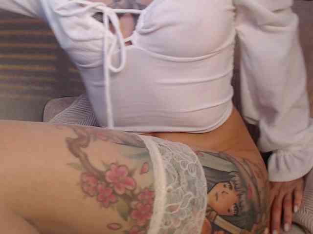 free nude chat Maribett