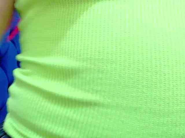 Littlemilfgela webcam